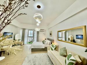 Bell Place at Venice Luxury Mckinley Hill