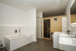 Ferienwohnung mit eigener Sauna und Terrasse- Haus Inselwind FeWo MEERfamilie