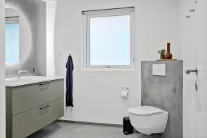 Exclusive Pool And Activity House For 30 People -1002