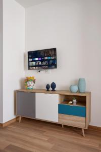 Villa Dema, sea front & beach 20 mt