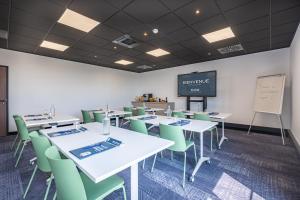 Hotels Kyriad Chateauroux Nord - Aeroport : photos des chambres