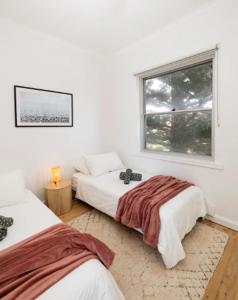 Stylish & Bright - 5star Location - 200m to the Sand!