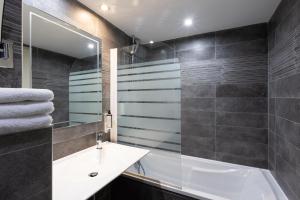 Hotels Le Mariana : photos des chambres