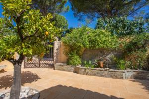 Villas Villa D-Amour - Golfe de St Tropez : Villa - Vue sur Jardin