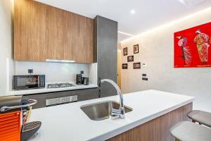 New ! Bright And Comfortable App in city center