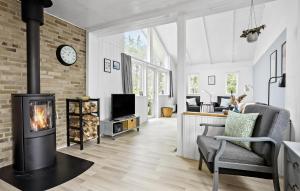 4 Bedroom Lovely Home In Vestervig