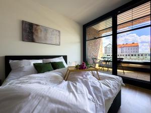 Central Riverside Apartment - Free Parking