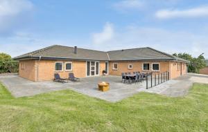 Amazing Home In Vesløs With Wifi