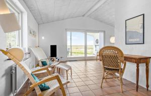 Lovely Home In Hurup Thy With Wifi