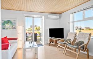 4 Bedroom Nice Home In Harboøre