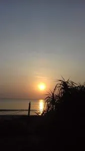 Black Forest Beach Resort - Komarankatavai