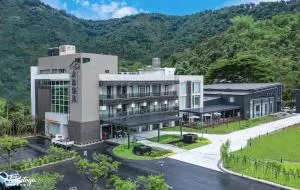 Izumi Boutique Hotel - Пулі