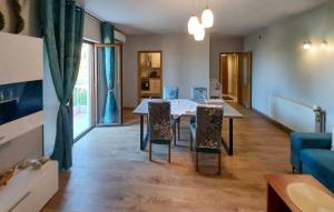 1 Bedroom Awesome Apartment In Vrboska