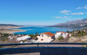 Stunning Home In Rovanjska With Wifi