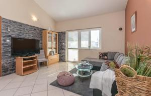 Amazing Apartment In Biograd Na Moru 