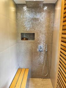 Villas Spacieuse Villa avec Piscine & Jardin - Hebergement Classe : photos des chambres