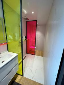 Appartements Maison de Ville - Le Bourget : photos des chambres