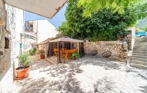 2 Bedroom Gorgeous Home In Hodilje - Mali Ston (Stagno Piccolo)