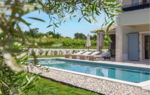 3 Bedroom Awesome Home In Nedescina