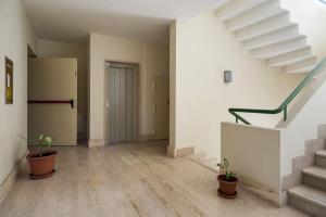 The Shelter Napoli - Angioino Castle