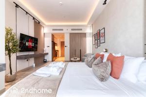 2ndHome - Me Do Re , Cluster L, JLT