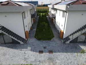 Donilads Properties - Home Everywhere, Relax & Nature Escape