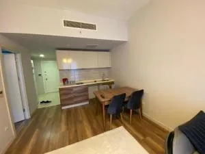 UNIVERSAL SUIT'S - 阿瓦西拉尔