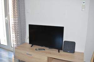 Kalamias sunny apartment