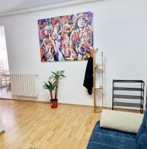 The Adventure - 2Steps2 Old Town & Metro