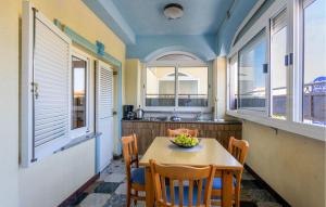 Awesome Apartment In Selce With Wifi