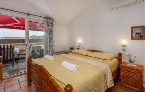 Amazing Apartment In Selce With Wifi