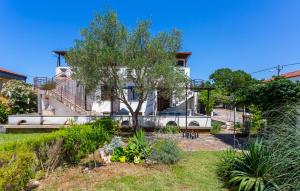 2 Bedroom Amazing Apartment In Pinezici