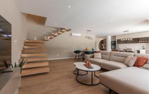 Cozy Home In Kamen Most 