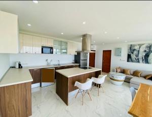 Villa Shakti Ocean Panoramic View - Balcony swimming Pool