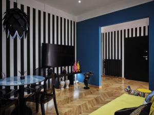 Art Deco Apt in Kolonaki