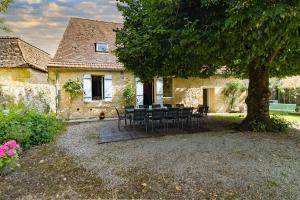 Maisons de vacances Maison en pierre piscine clim : photos des chambres