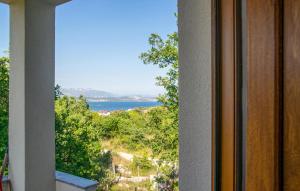 5 Bedroom Cozy Home In Posedarje 