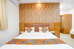 FabHotel Platinum Palace - Nr Magadi Main Road