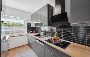 Amazing Apartment In Gillenfeld