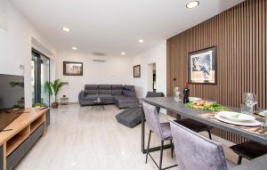 Nice Apartment In Brodarica With Sauna