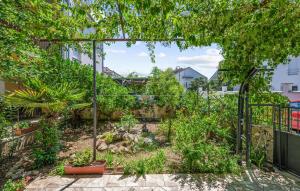 Nice Apartment In Vodice With Wifi