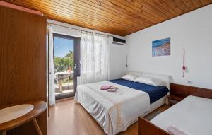 Nice Apartment In Vodice With Wifi