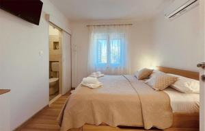 Beautiful Home In Sibenik With Wifi