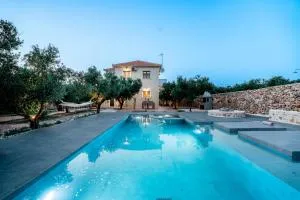 Villa Di Leon - Uniquely Designed Villa with Pool in a Picturesque Village near Famous Porto Limnionas, Offering Exceptional Hospitality - Éxo Khóra