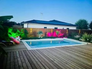 LOMALI Maison familiale climatisée piscine - Le Pout LOMALI Maison familiale climatisée piscine - Le Pout