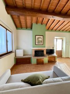 Casale dellAssiolo Bed and Breakfast