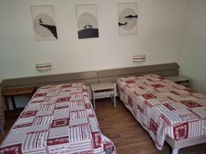 Appartements Studio Lumineux 4 Pers. avec Double Exposition, Balcon, Parking et WIFI - Brides-les-Bains - FR-1-512-178 : photos des chambres