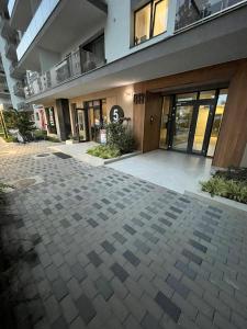 Hils Pallady - AMY Apartment