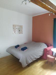 Maisons de vacances Gite avec jardin : photos des chambres