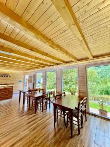 Lazer Çardaku Guest House